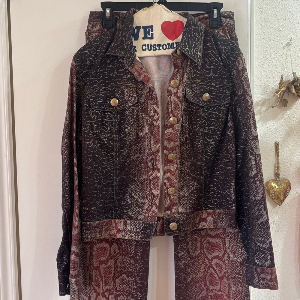 Python-Print Wide Leg Women's Jeans and Jacket